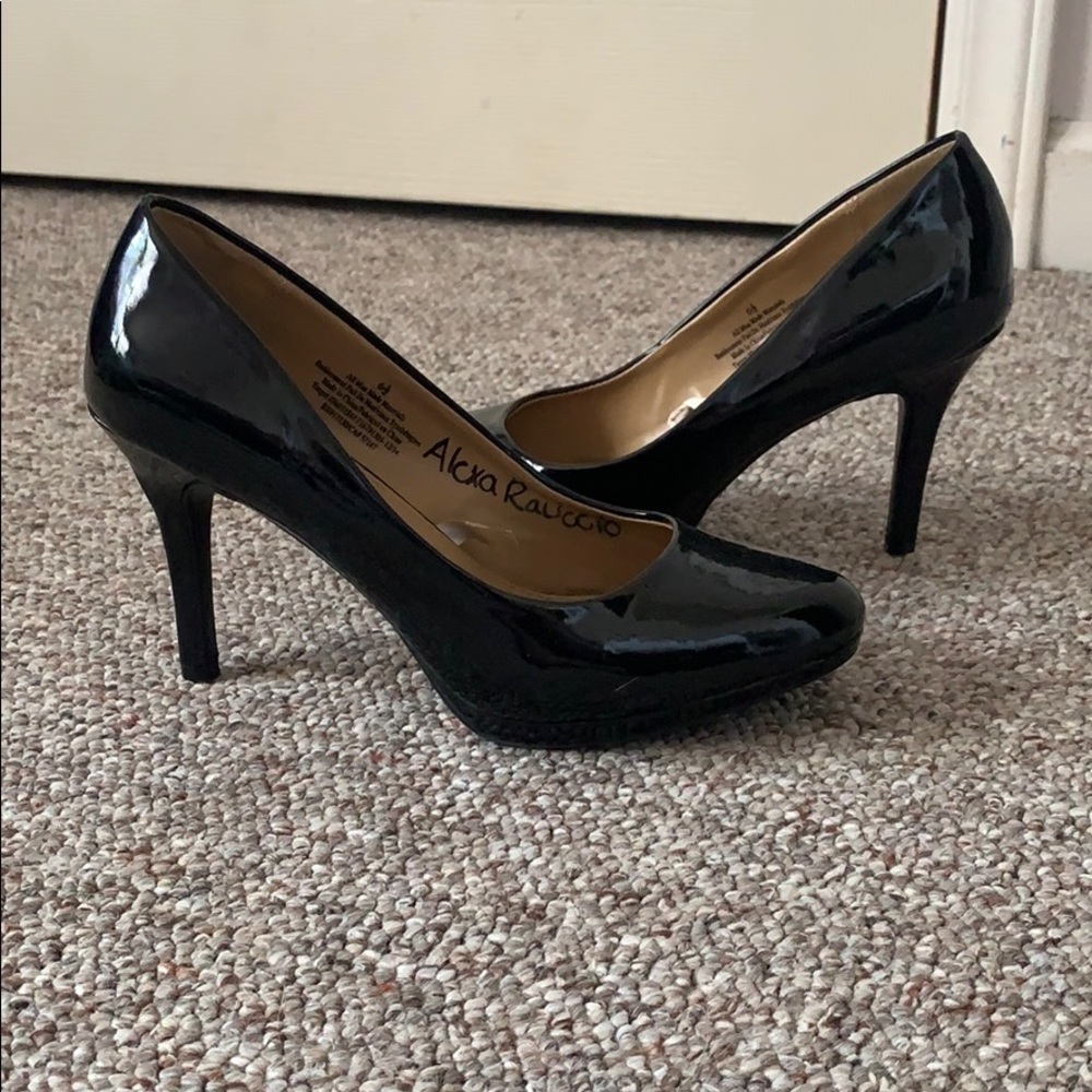 Black Merona pumps
